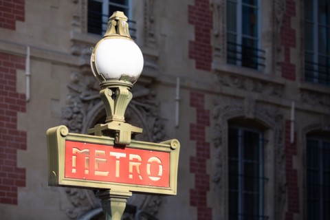 Paris, métro Sully-Morland