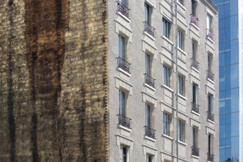Paris, facade and gable of a building on Quai de Bercy