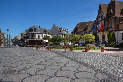 Deauville, rue Robert Fossorier et rue Eugène Coals