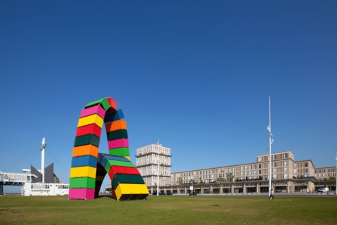 Ganivet, 'Catène de containers'