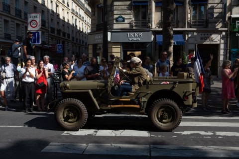 Défilé de commémoration du 75e anniversaire de la Libération de Paris, avenue du Général Leclerc