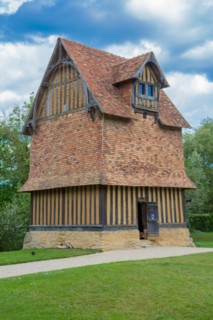 Château de Crèvecoeur, Fondation Schlumberger, à Crèvecoeur-en-Auge