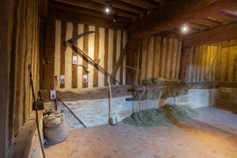 Château de Crèvecoeur, Fondation Schlumberger, à Crèvecoeur-en-Auge