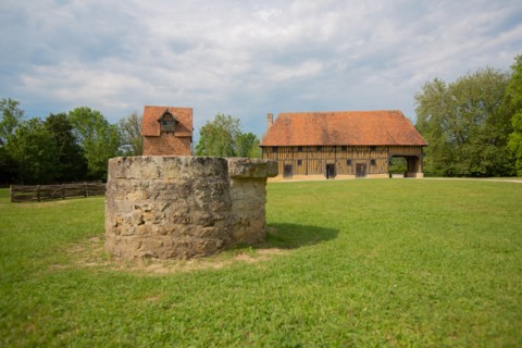 Château de Crèvecoeur, Fondation Schlumberger, à Crèvecoeur-en-Auge