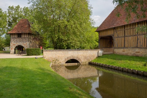 Château de Crèvecoeur, Fondation Schlumberger, à Crèvecoeur-en-Auge
