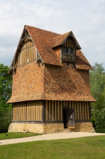 Château de Crèvecoeur, Fondation Schlumberger, à Crèvecoeur-en-Auge