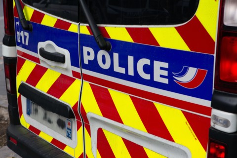 Paris, car de Police