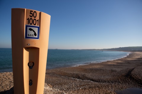 La Hague (Manche), borne de secours
