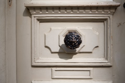 Paris, building door