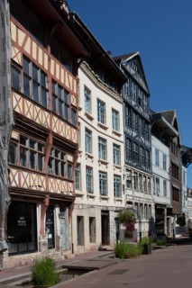 Rouen (Seine Maritime), rue Eau de Robec