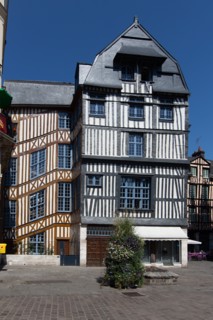 Rouen (Seine Maritime), timbered frame house on the place Barthélémy