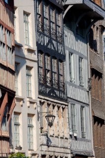 Rouen (Seine Maritime), rue Eau de Robec