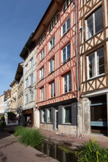 Rouen (Seine Maritime), rue Eau de Robec