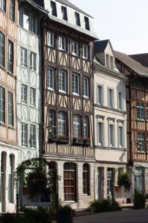 Rouen (Seine Maritime), rue Eau de Robec