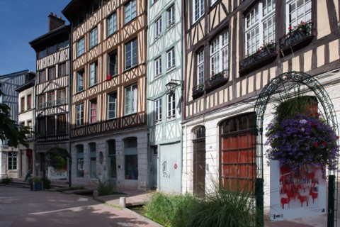 Rouen (Seine Maritime), rue Eau de Robec