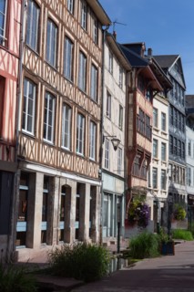 Rouen (Seine Maritime), rue Eau de Robec