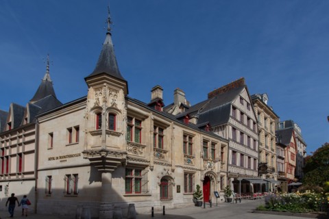 Rouen (Seine Maritime), place de la Pucelle