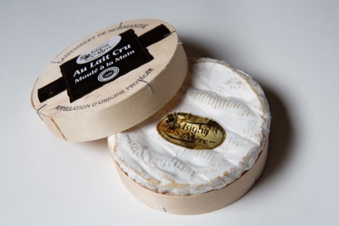 Camembert au lait cru