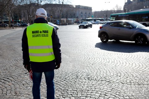 Paris, agent de la Sécurité Ecoles