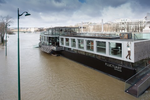 Paris, Fluctuart barge