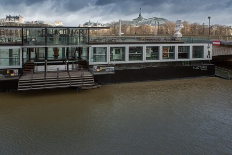 Paris, Fluctuart barge