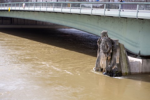 Paris, the Zouave on the Alma Bridge across the Seine River, having its feet drowned