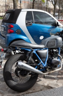 Paris, Smart and motorcycle