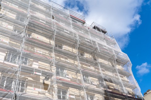 Paris, immeuble en ravalement