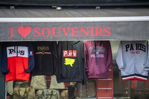 Paris, boutique de souvenirs