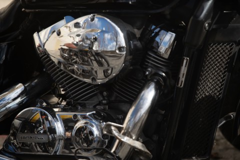 Paris, chromes d’une moto