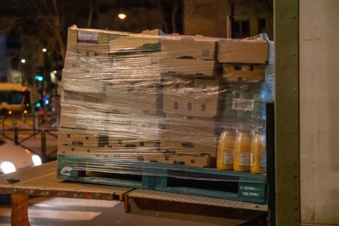 Paris, provision of supplies in stores