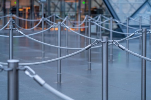 Paris, musée du Louvre fermé pour cause d’épidémie de coronavirus