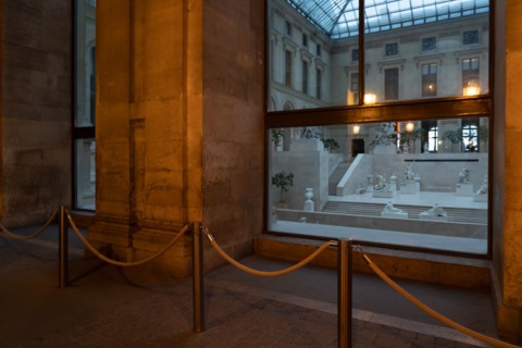 Paris, musée du Louvre closed to prevent spread of coronavirus