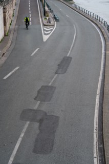 Paris, berges de Seine vides pour cause d’épidémie de coronavirus
