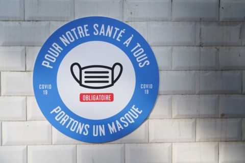 Paris starts re-opening from lockdown, May 2020