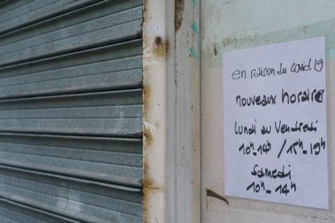 Paris starts re-opening from lockdown, May 2020