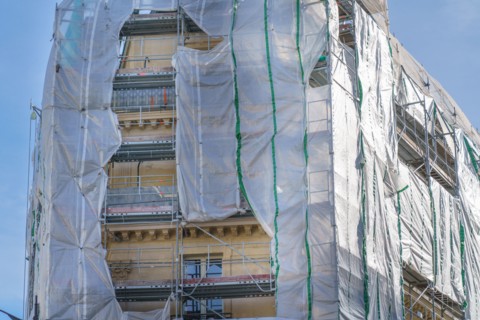 Paris starts re-opening from lockdown, May 2020