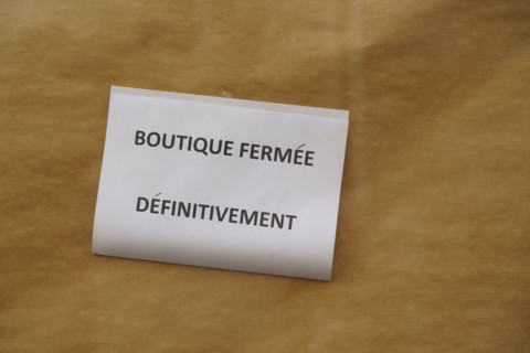 Paris starts re-opening from lockdown, May 2020