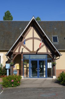 Bonneville la Louvet, Town Hall and Post Office