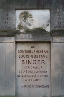 Paris, cimetière du Montparnasse à la Toussaint
