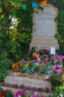 Paris, cimetière du Montparnasse, tombe d'Agnès Varda et Jacques Demy