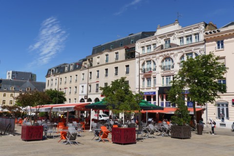 Place de la République, Le Mans