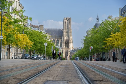 Voie du tramway à Reims