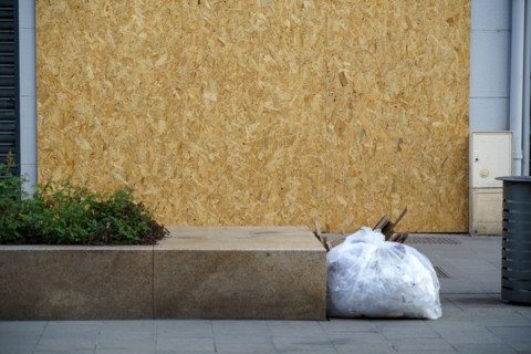 Reims, garbage bag
