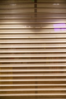 Reims, magasin fermé