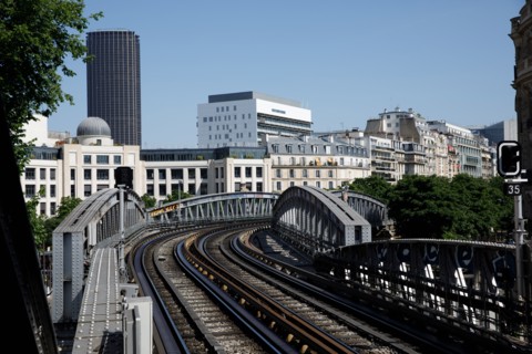 Sation de métro Sèvres-Lecourbe, Paris