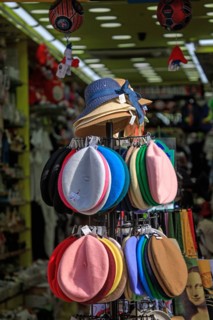 Paris, souvenir shop