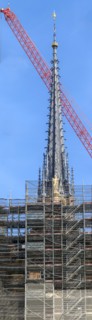 Paris, pose de la nouvelle flèche de Notre-Dame de Paris