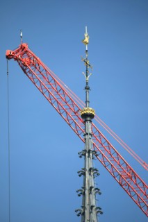 Paris, pose de la nouvelle flèche de Notre-Dame de Paris