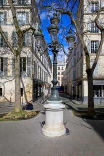 Paris, Rue de Furstemberg (place)